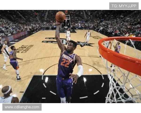 圣诞大战精彩上演马刺与太阳激烈对决引发球迷热议